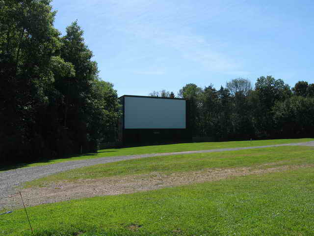 Moonlite Drive-In - 2014 Photo (newer photo)